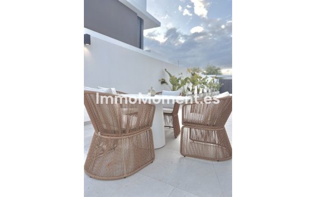 Resale - Detached villa - Inland  - Alhaurín de la Torre