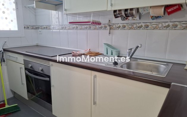 Resale - Apartment - Casares - Doña Julia