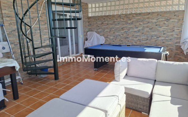 Resale - Apartment - Casares - Doña Julia