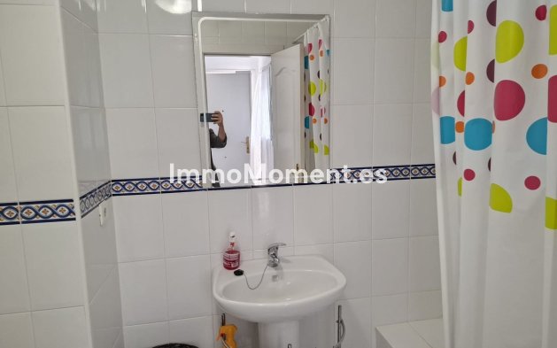 Resale - Apartment - Casares - Doña Julia