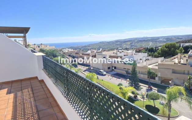 Resale - Apartment - Casares - Doña Julia