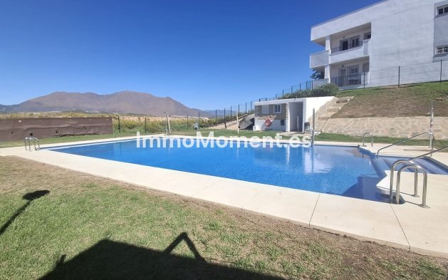 Resale - Apartment - Casares - Doña Julia