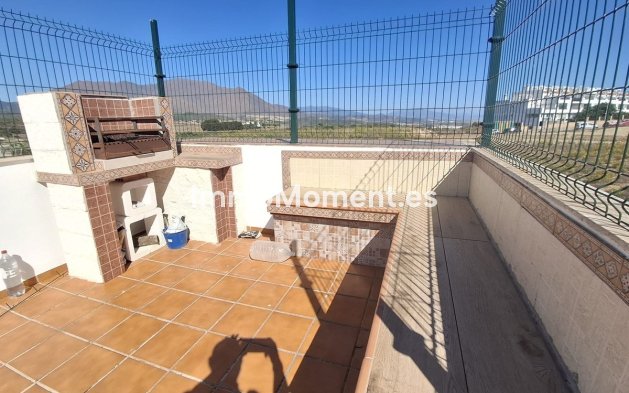 Resale - Apartment - Casares - Doña Julia