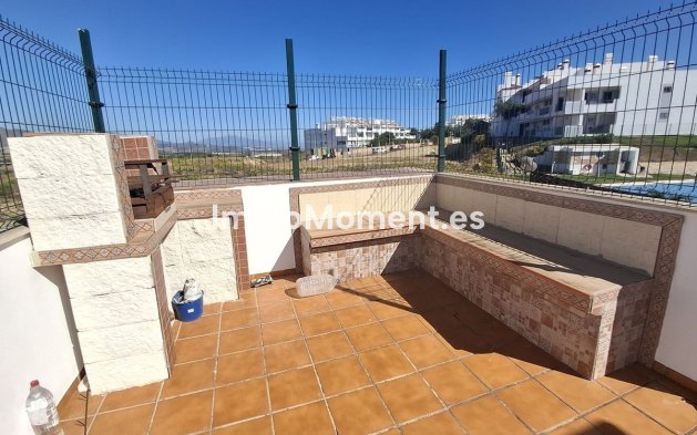 Resale - Apartment - Casares - Doña Julia