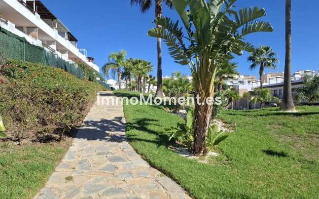 Resale - Apartment - Casares - Doña Julia