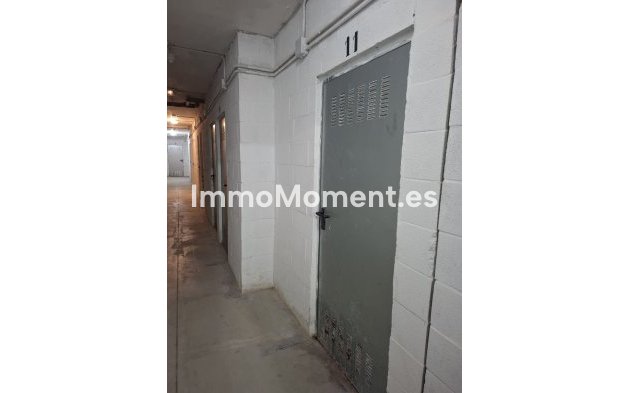 Resale - Apartment - Casares - Doña Julia