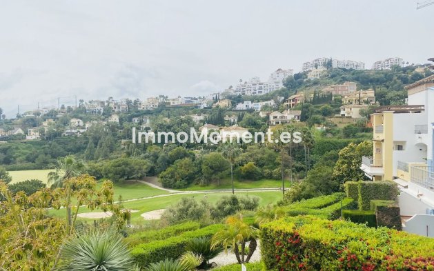 Resale - Apartment - Benahavís - Los Arqueros