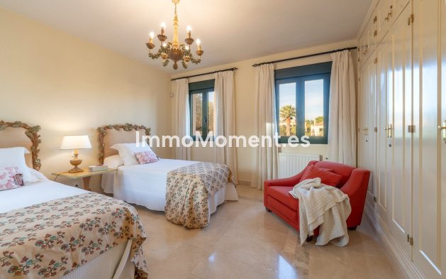 Resale - Detached villa - Sotogrande - Sotogrande Alto