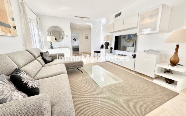 Resale - Apartment - Estepona - Estepona Centro