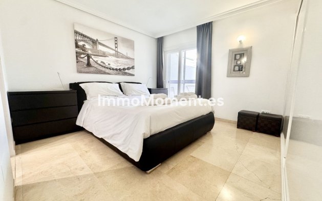 Resale - Apartment - Estepona - Estepona Centro