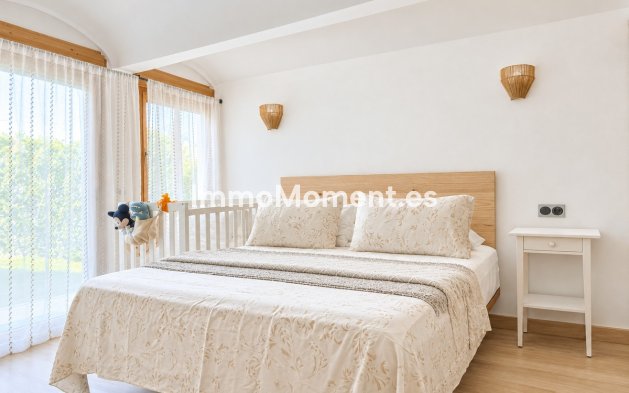 Wiederverkauf - Freistehende Villa - Estepona  - Estepona Centro