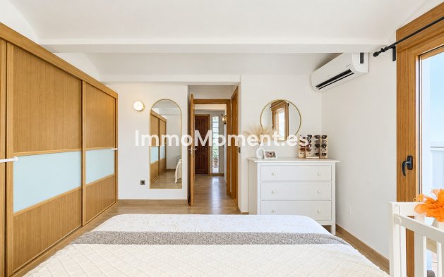 Wiederverkauf - Freistehende Villa - Estepona  - Estepona Centro