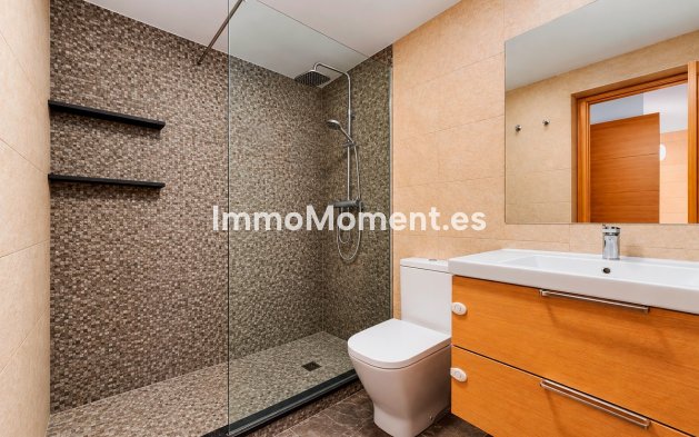 Wiederverkauf - Freistehende Villa - Estepona  - Estepona Centro