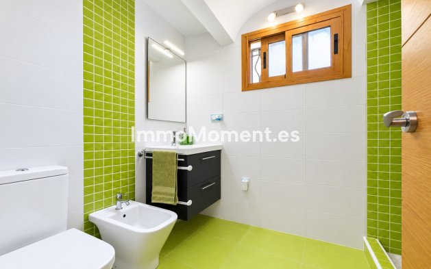 Wiederverkauf - Freistehende Villa - Estepona  - Estepona Centro