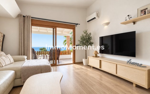 Wiederverkauf - Freistehende Villa - Estepona  - Estepona Centro