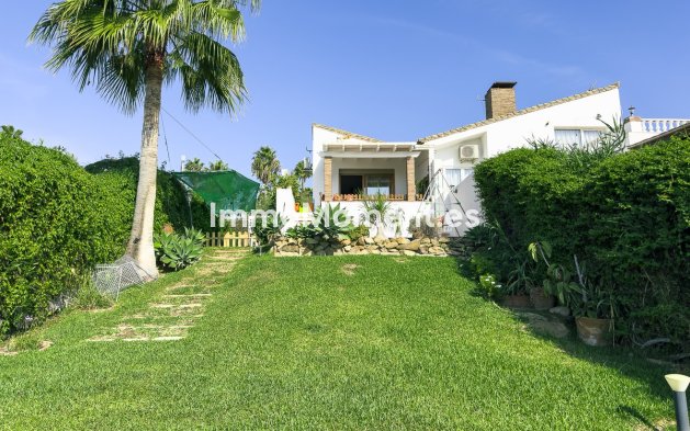 Wiederverkauf - Freistehende Villa - Estepona  - Estepona Centro