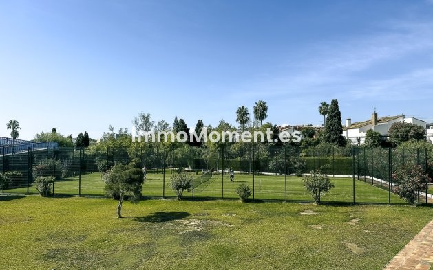 Wiederverkauf - Freistehende Villa - Estepona  - Estepona Centro