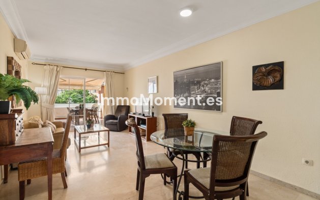 Resale - Apartment - Estepona - Estepona Centro