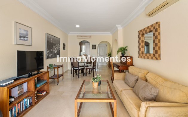 Resale - Apartment - Estepona - Estepona Centro