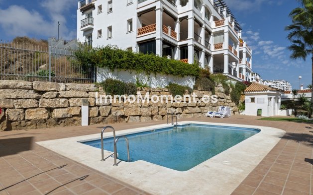 Resale - Apartment - Mijas Costa - Calahonda