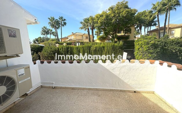 Resale - Detached villa - Estepona - Atalaya