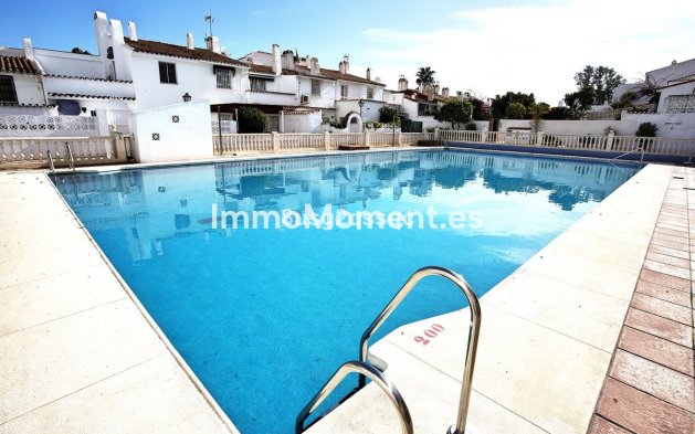 Resale - Detached villa - Estepona - Atalaya