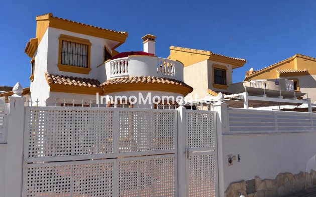 Bestaande woning - Vrijstaande villa - Guardamar del Segura - Urbanización El Raso