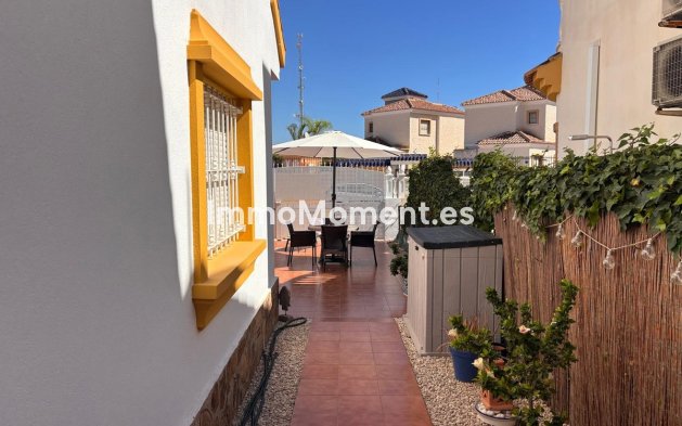 Bestaande woning - Vrijstaande villa - Guardamar del Segura - Urbanización El Raso