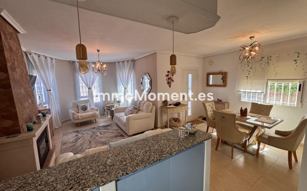 Bestaande woning - Vrijstaande villa - Guardamar del Segura - Urbanización El Raso