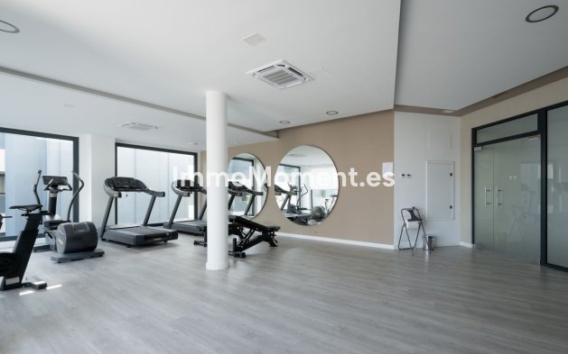 Revente - Appartement - Estepona  - Selwo