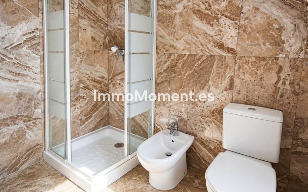 Resale - Townhouse - Estepona - Estepona Centro