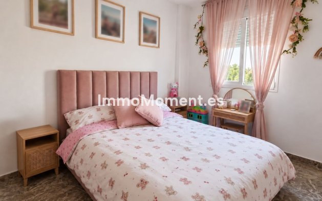 Resale - Townhouse - Estepona - Estepona Centro