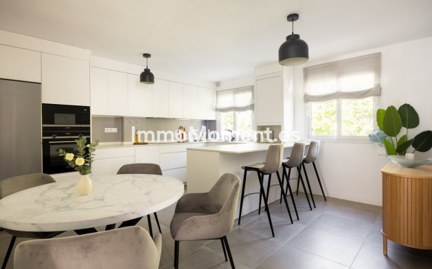 Resale - Apartment - Benalmadena - Benalmadena Pueblo