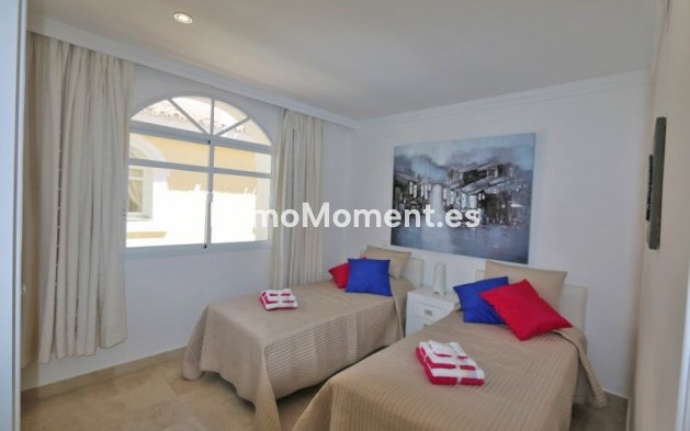Vakantie verhuur - Geschakelde woning - Marbella - Nueva Andalucía