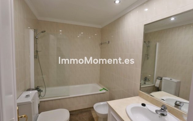 Vakantie verhuur - Geschakelde woning - Marbella - Nueva Andalucía