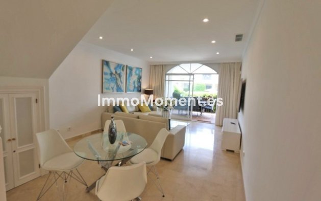 Vakantie verhuur - Geschakelde woning - Marbella - Nueva Andalucía