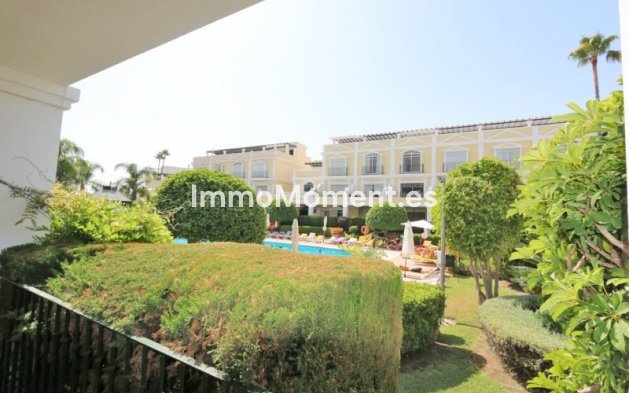 Vakantie verhuur - Geschakelde woning - Marbella - Nueva Andalucía