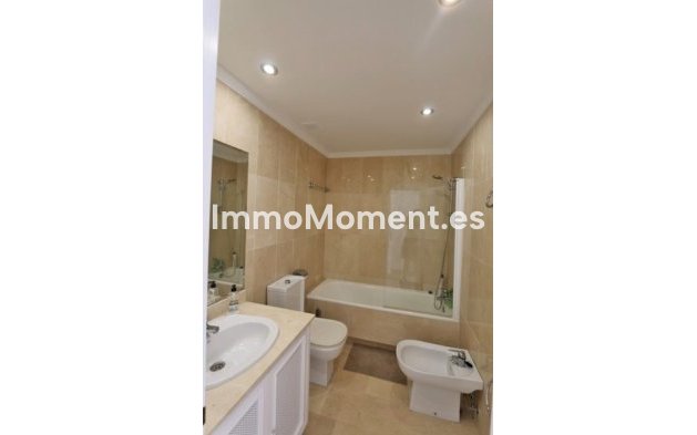 Vakantie verhuur - Geschakelde woning - Marbella - Nueva Andalucía