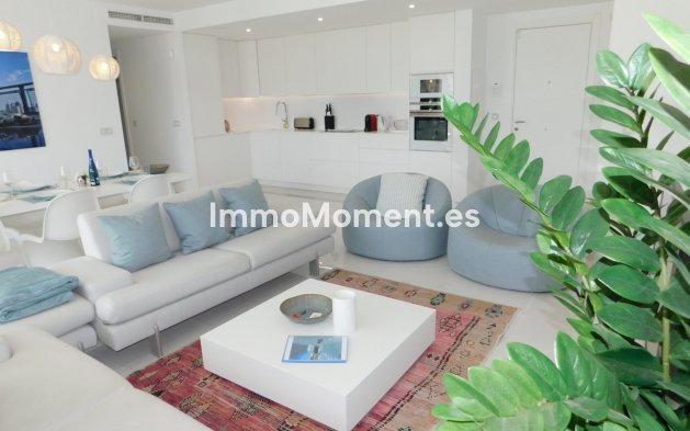 Alquiler a corto plazo - Apartamento - Estepona  - Atalaya
