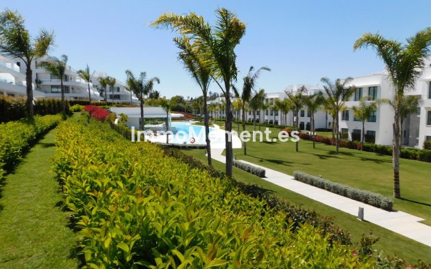 Alquiler a corto plazo - Apartamento - Estepona  - Atalaya