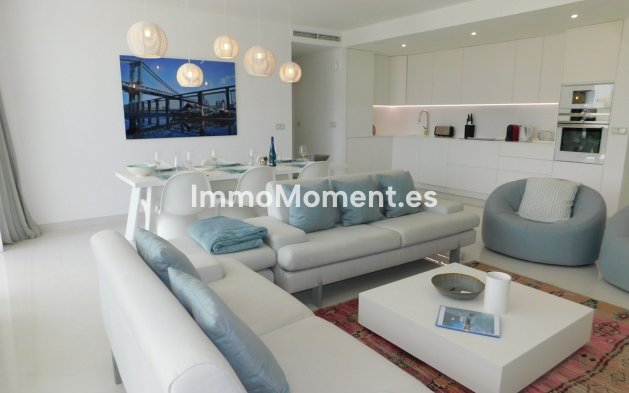Alquiler a corto plazo - Apartamento - Estepona  - Atalaya