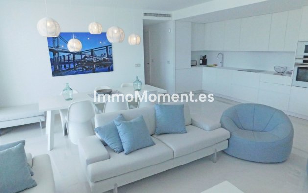 Alquiler a corto plazo - Apartamento - Estepona  - Atalaya