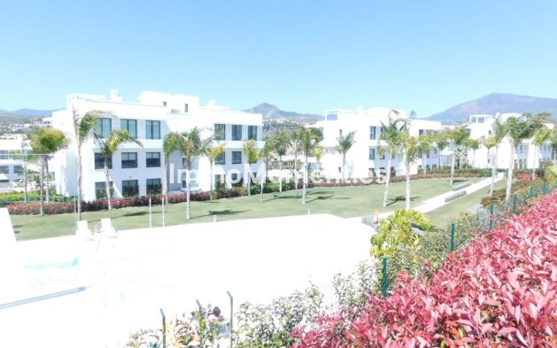 Alquiler a corto plazo - Apartamento - Estepona  - Atalaya