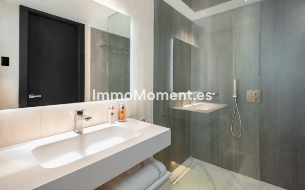 Obra nueva - Apartamento - Marbella