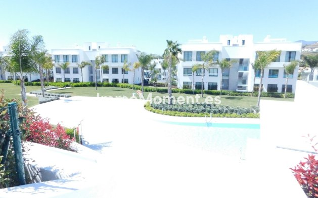 Alquiler a corto plazo - Apartamento - Estepona  - Atalaya