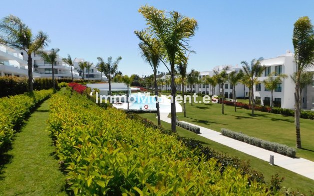 Alquiler a corto plazo - Apartamento - Estepona  - Atalaya