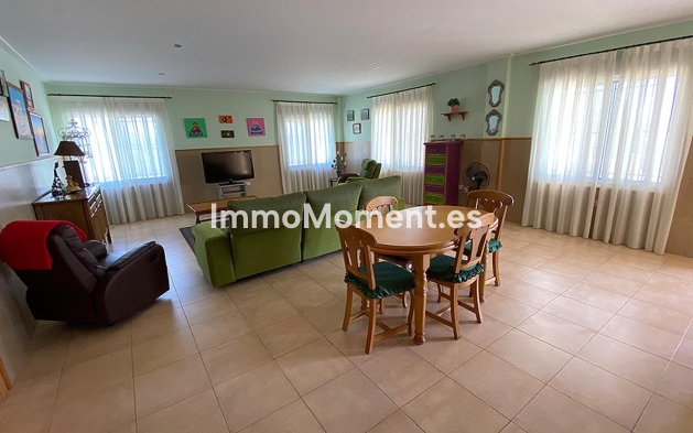 Bestaande woning - Villa - Los Montesinos