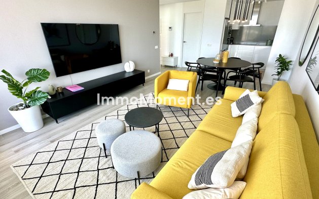 Alquiler a corto plazo - Apartamento - Estepona  - Cancelada