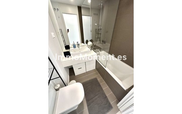 Alquiler a corto plazo - Apartamento - Estepona  - Cancelada