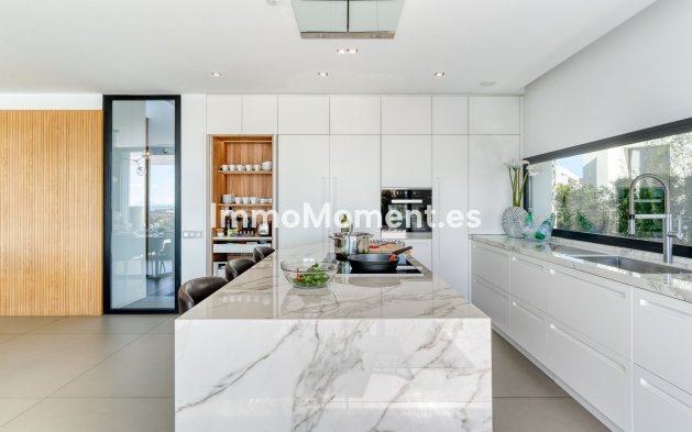 Vakantie verhuur - Vrijstaande villa - Estepona  - New Golden Mile